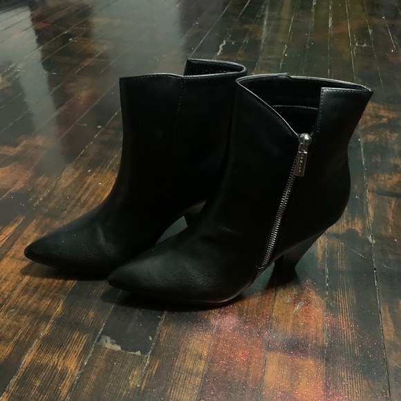 NWT/B UNILADY Black Block-heel Booties - Picture 6 of 14